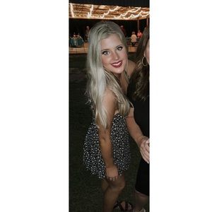 Meet your Posher, Elle